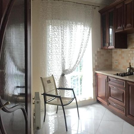 דירות אודסה Cozy Studio Near Greek Square מראה חיצוני תמונה