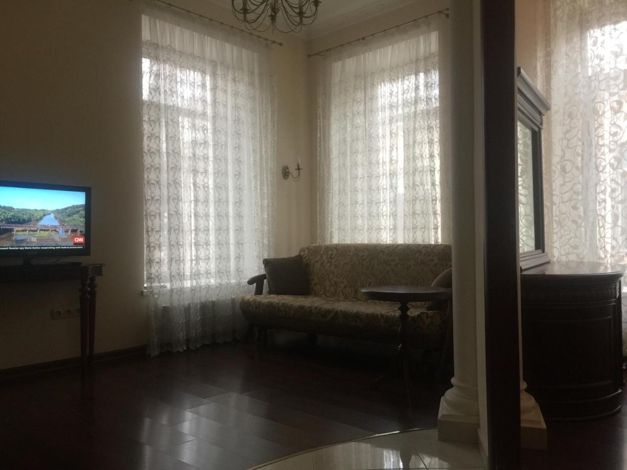 דירות אודסה Cozy Studio Near Greek Square מראה חיצוני תמונה